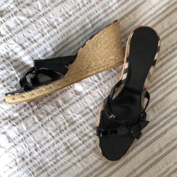 Burberry - Picture 1 of 5